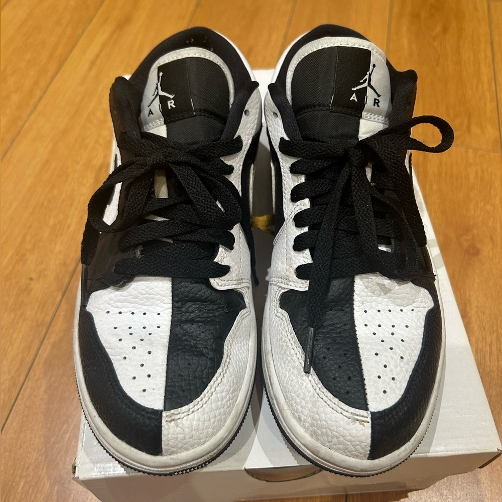 Air Jordan 1 Low SE Homage split white & black​